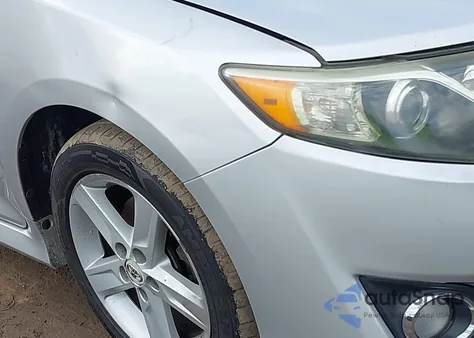 2012 Toyota Camry Se z USA, uszkodzony, nr VIN 4T1BF1FK3CU060241